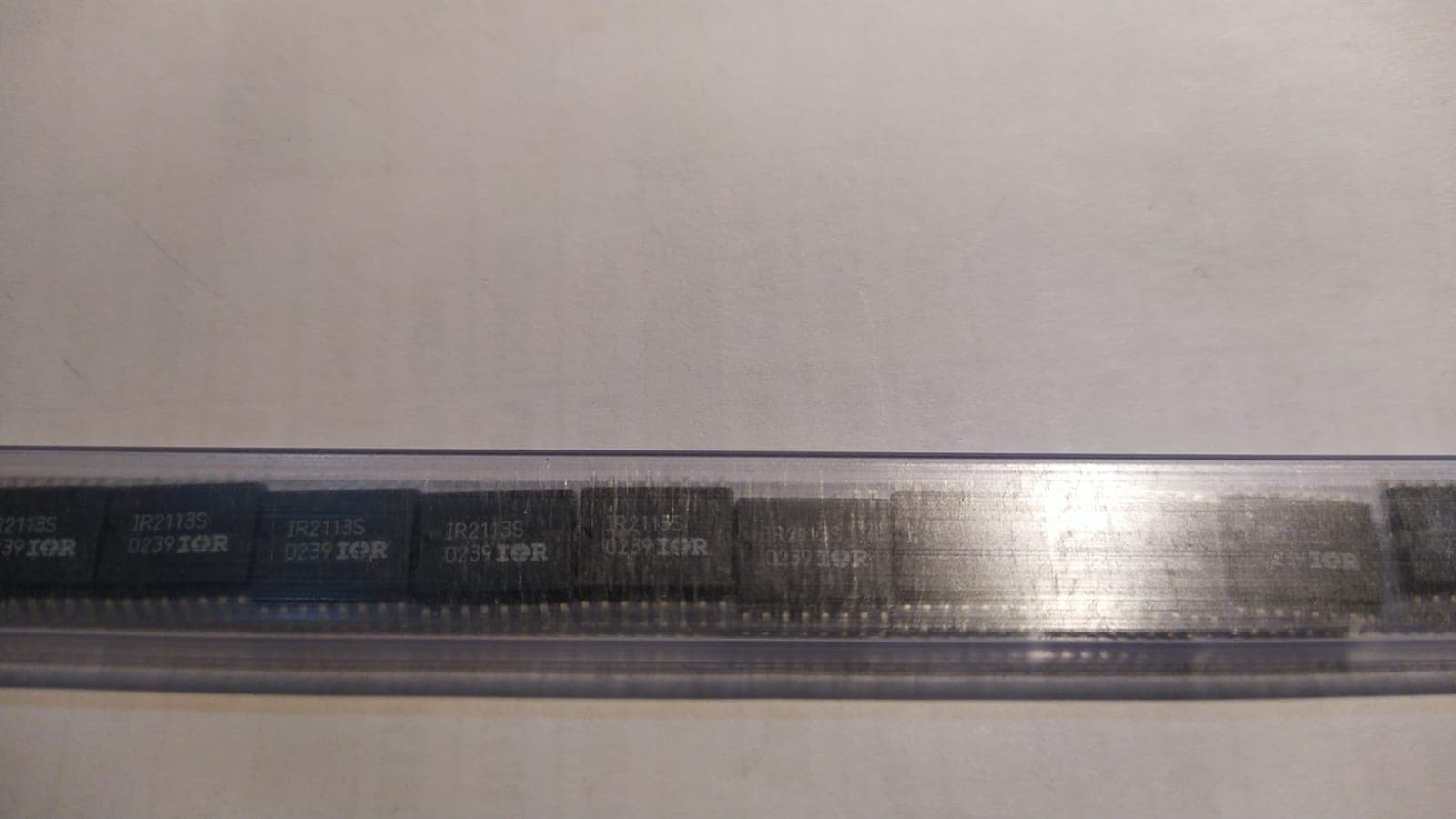IR2113S