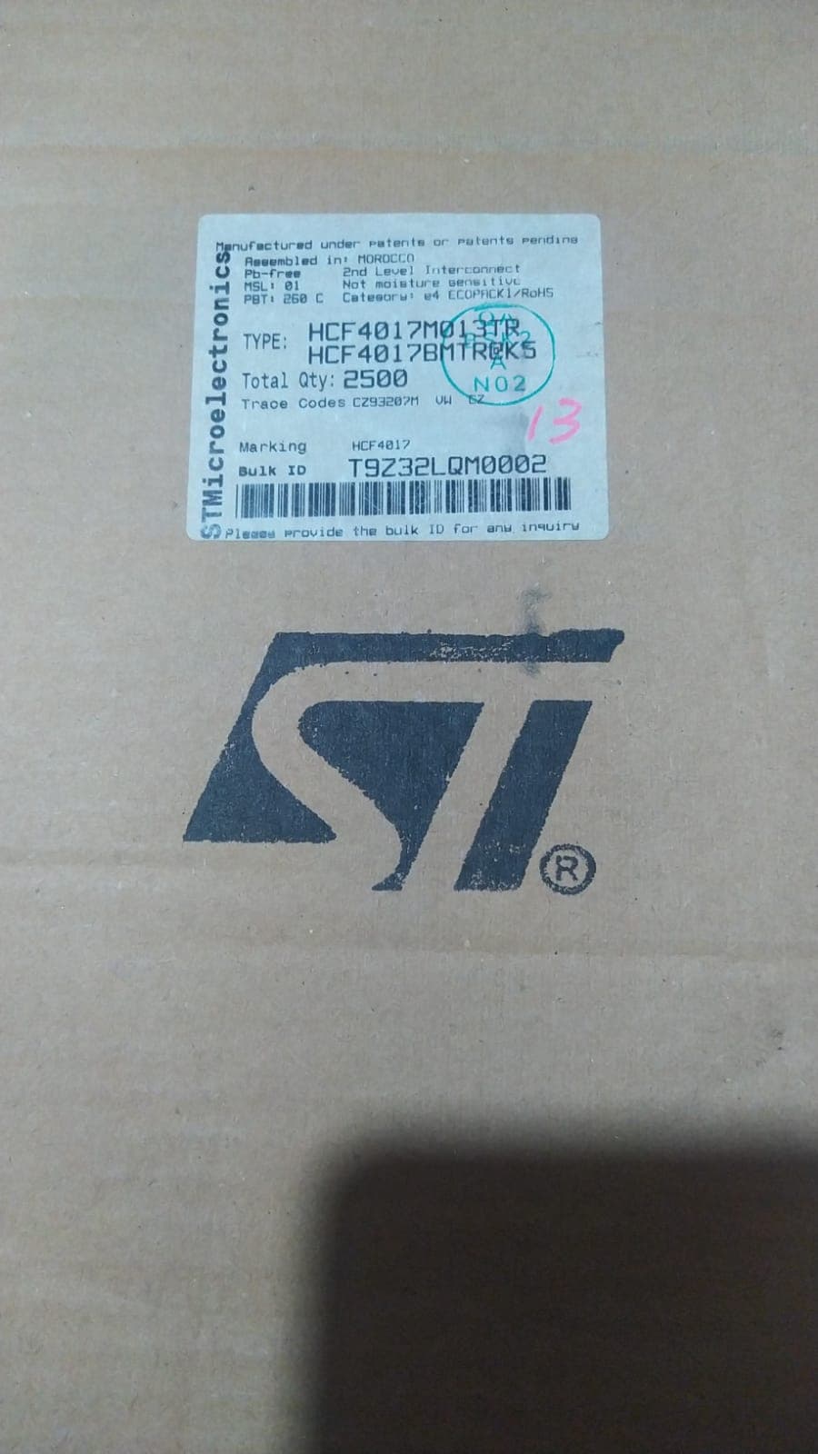 HCF4017BMT